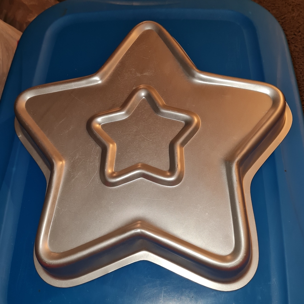 Wilton Silver Star Shaped Cake Pan